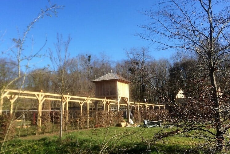 grande pergola